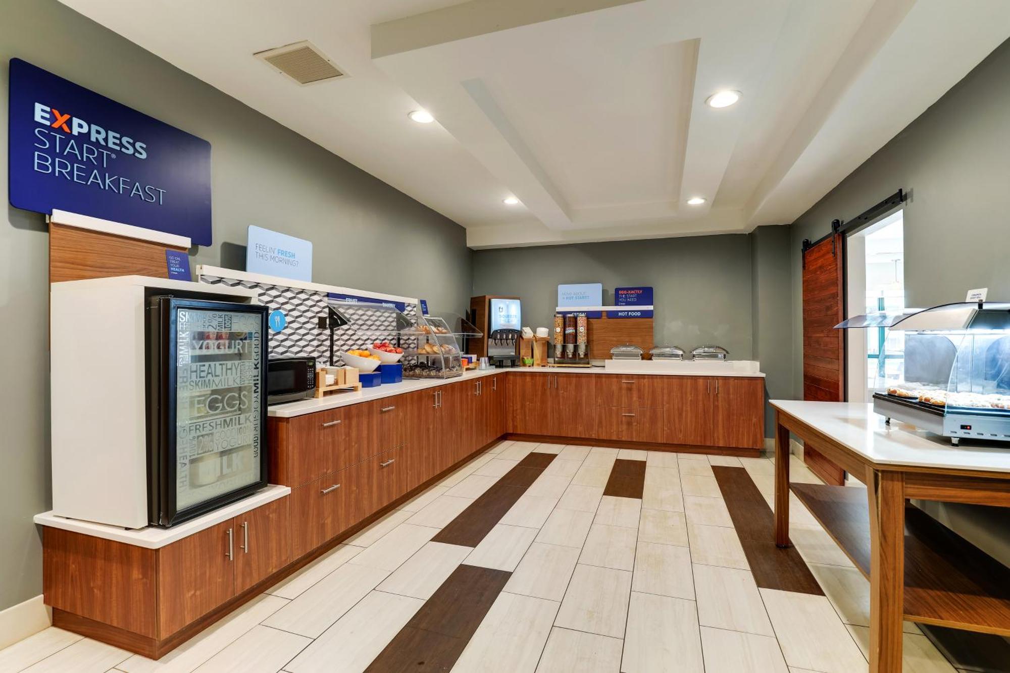 Holiday Inn Express Hotel & Suites Bryan-Montpelier By Ihg Холидей-Сити Экстерьер фото