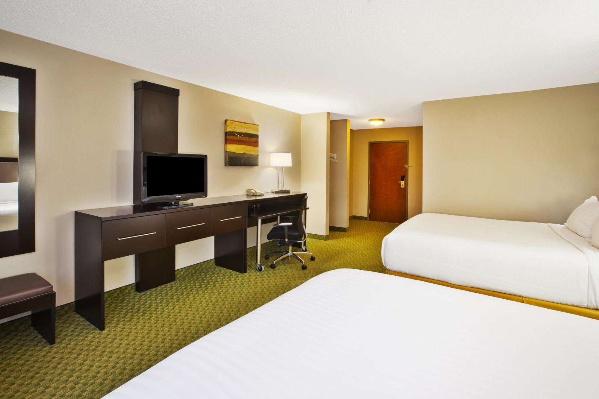 Holiday Inn Express Hotel & Suites Bryan-Montpelier By Ihg Холидей-Сити Экстерьер фото