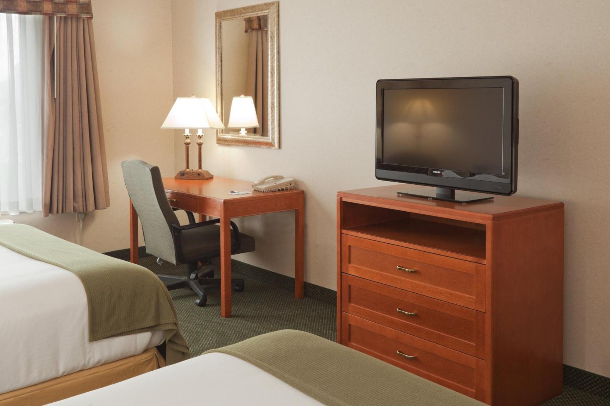 Holiday Inn Express Hotel & Suites Bryan-Montpelier By Ihg Холидей-Сити Экстерьер фото